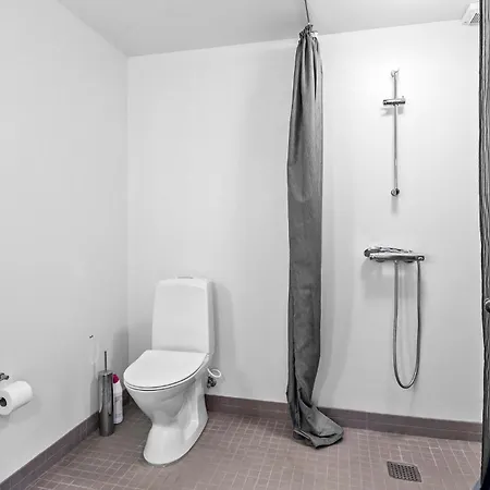 4 Bedroom Lovely In