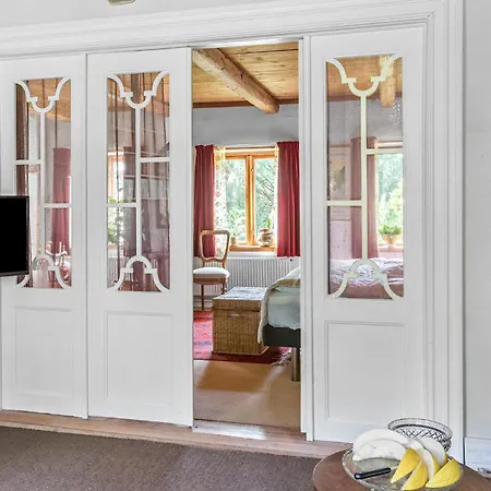 4 Bedroom Lovely In Horslunde